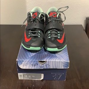 Nike KD Good/Bad Apple VII’s